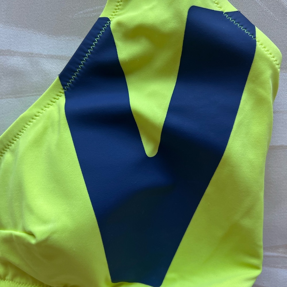 EUC VS swimming top. Size L. - Picture 9 of 13